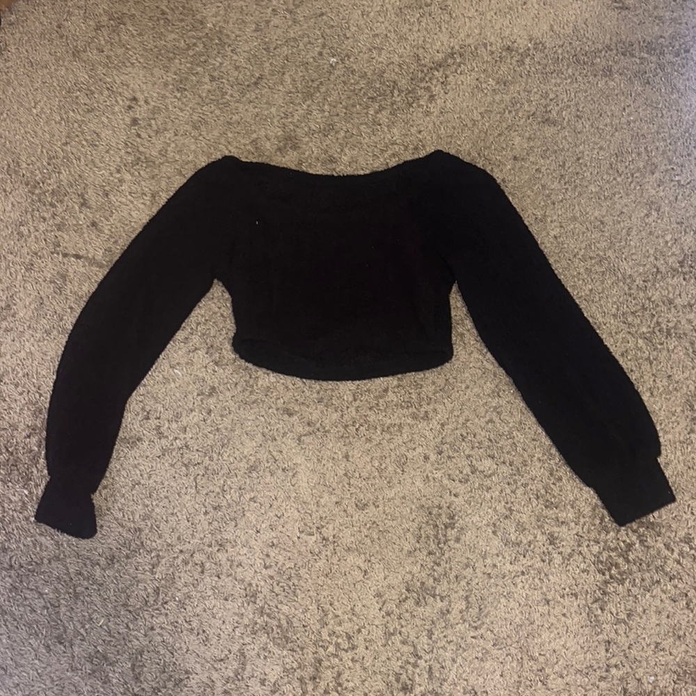 Copped fuzzy sweater